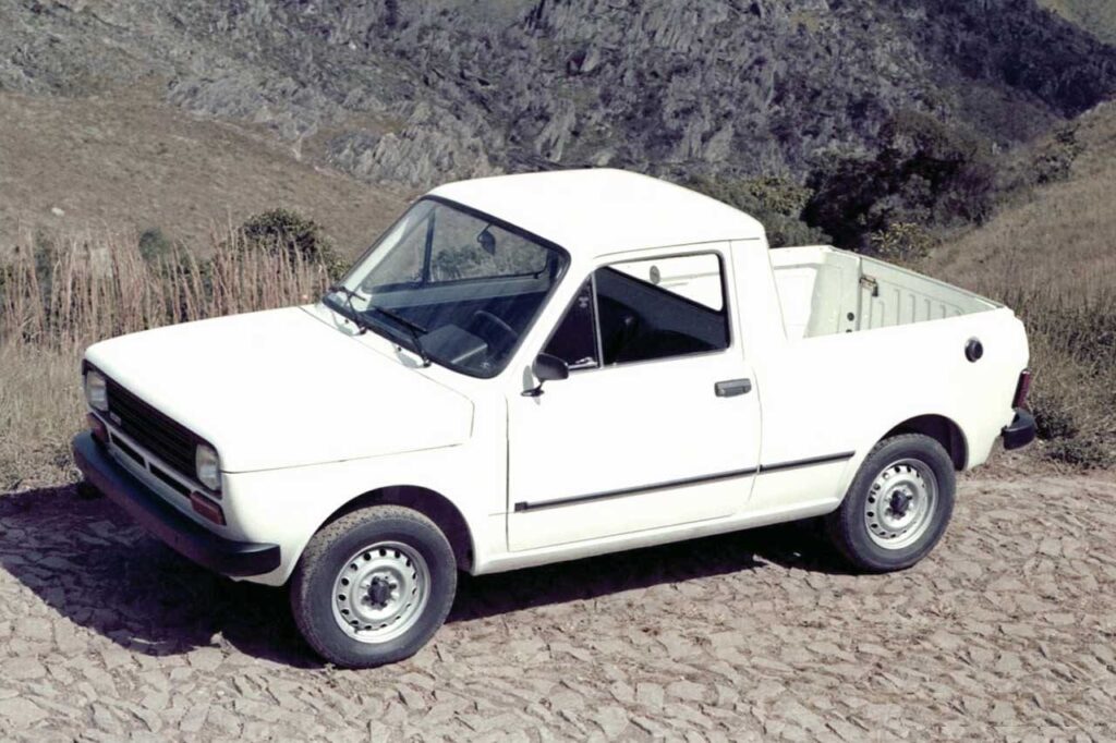 Fiat adaptou o 147 e lançou a picape que inaugurou o segmento