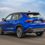 Toyota corta até R$22.500 no Yaris Cross e se aproxima do Jeep Avenger